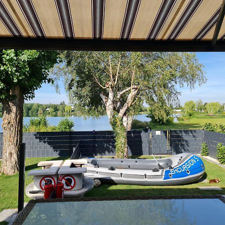 Ferienhaus Am See Hungen Экстерьер фото